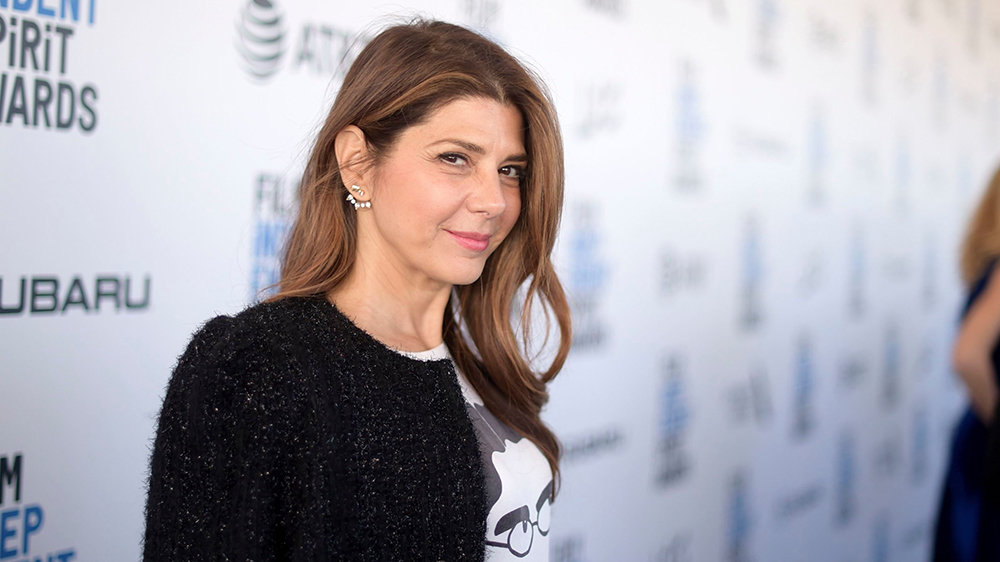 How tall is Marisa Tomei?